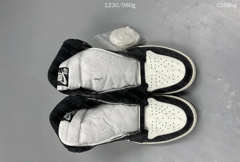 Air Jordan 1 Dark Mocha