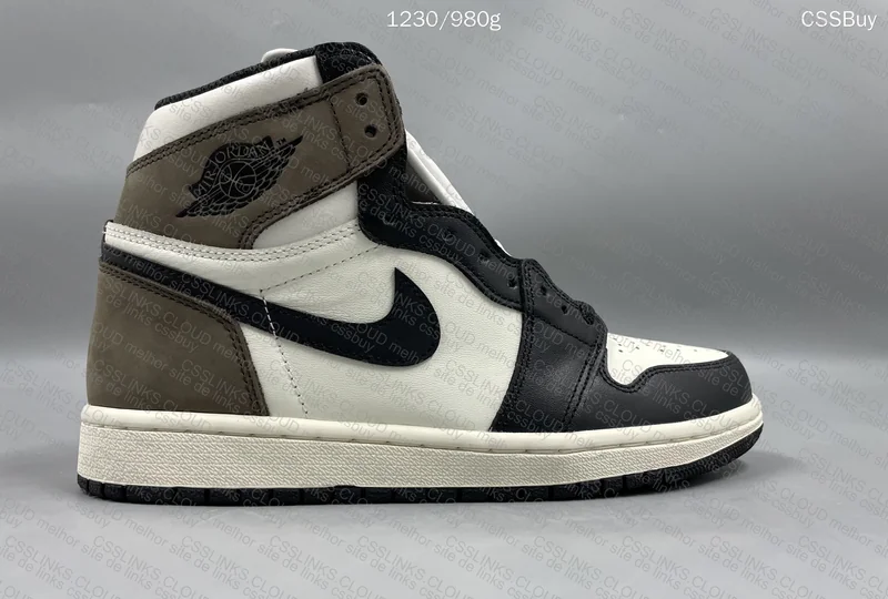 Air Jordan 1 Dark Mocha 6