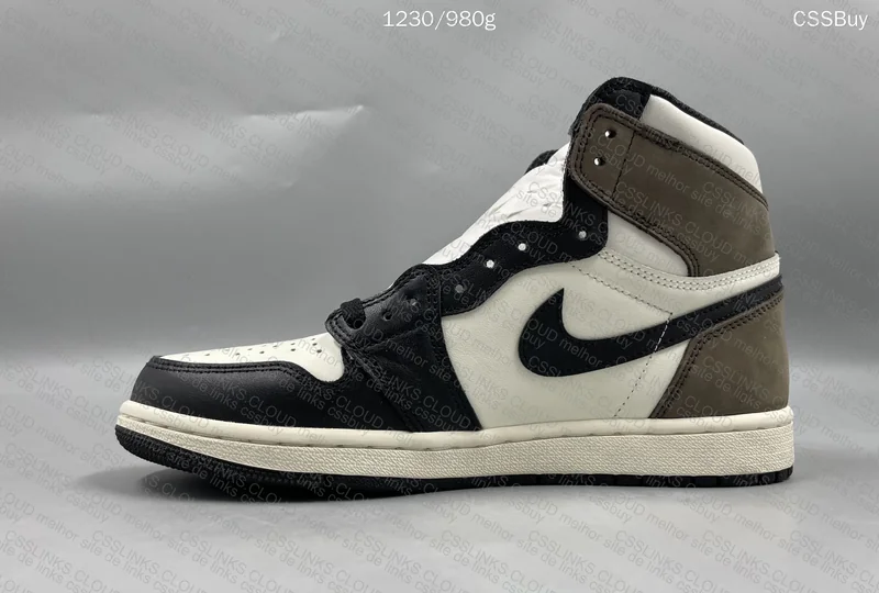 Air Jordan 1 Dark Mocha 7