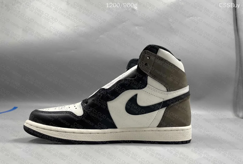 Air Jordan 1 Dark Mocha 4
