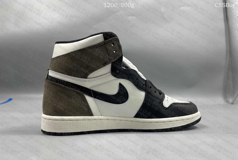 Air Jordan 1 Dark Mocha 6