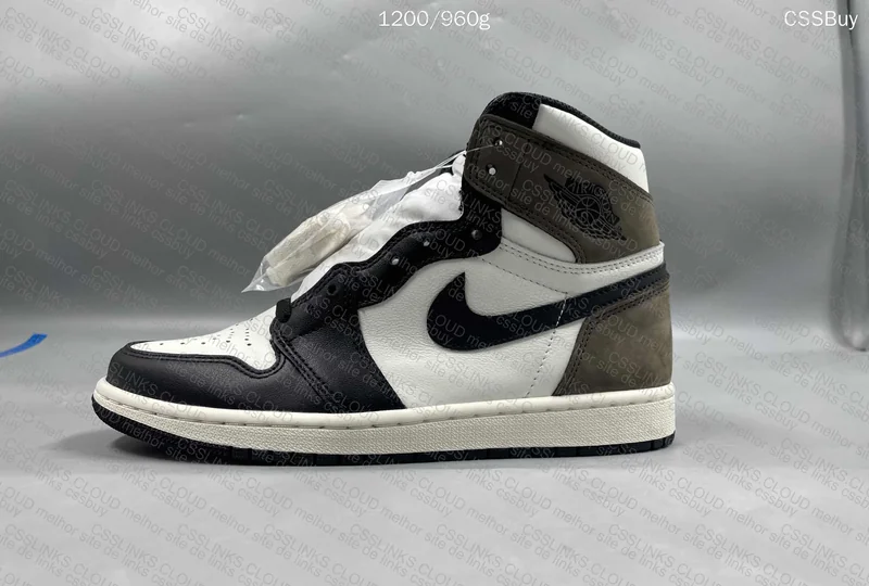 Air Jordan 1 Dark Mocha 7