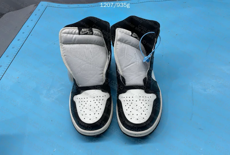 Air Jordan 1 Dark Mocha