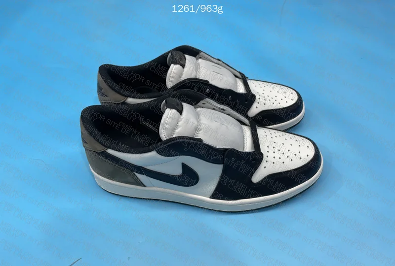Air Jordan 1 Dark Mocha Low OG LJR