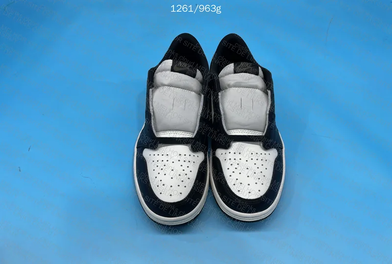 Air Jordan 1 Dark Mocha Low OG LJR 2