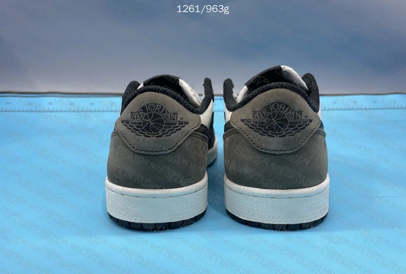 Air Jordan 1 Dark Mocha Low OG LJR 3
