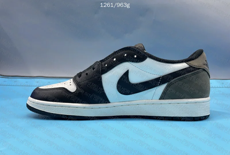 Air Jordan 1 Dark Mocha Low OG LJR 5