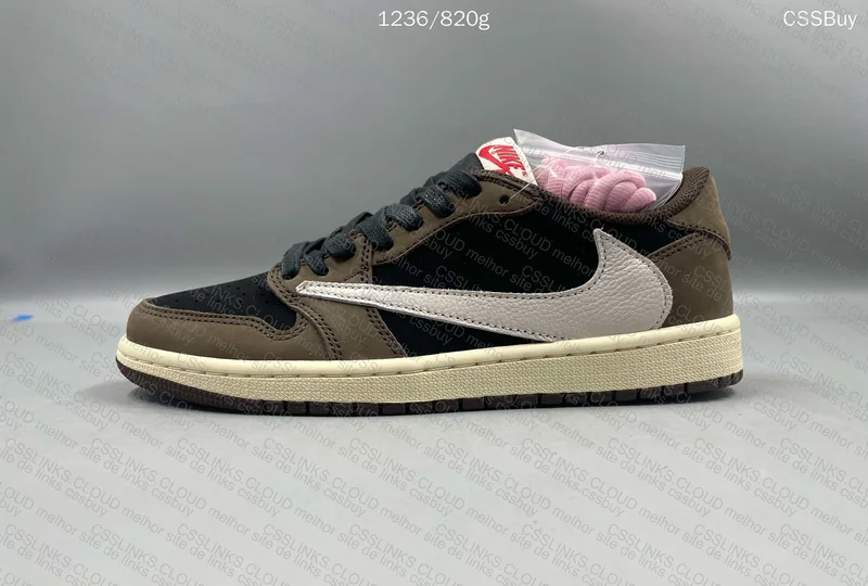Air Jordan 1 Dark Mocha Travis 3