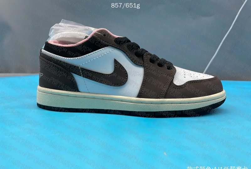Air Jordan 1 DC6991-200 Cacao 3