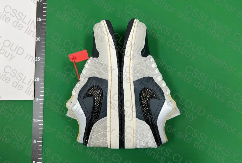 Air Jordan 1 DT 2