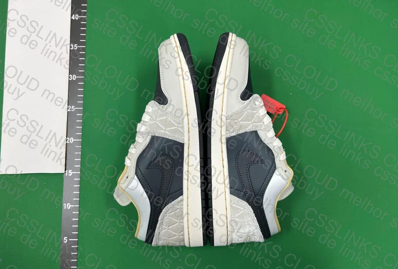 Air Jordan 1 DT 3