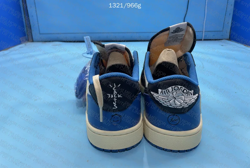 Air Jordan 1 Fragment 3