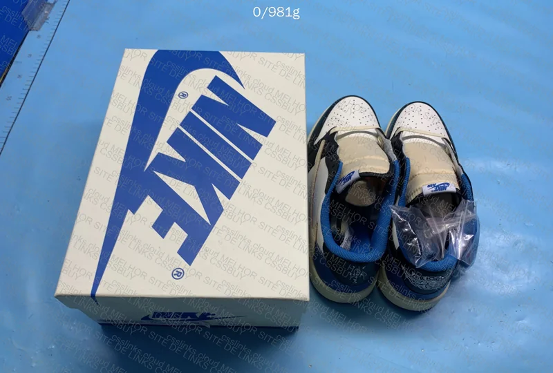 Air Jordan 1 Fragment