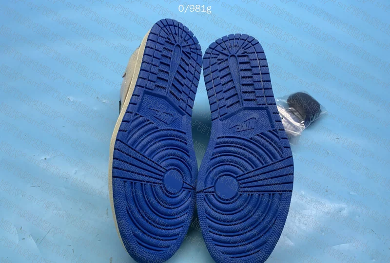 Air Jordan 1 Fragment 6