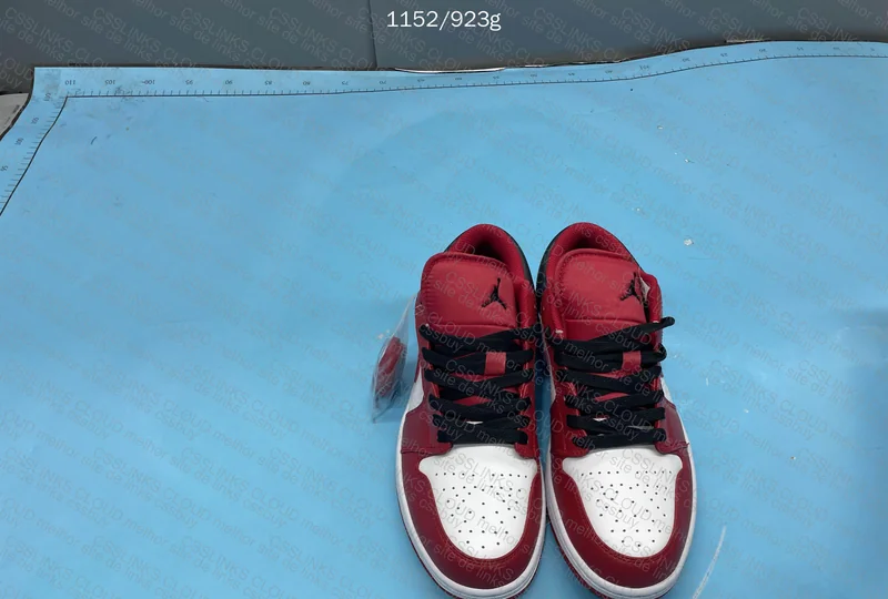 Air Jordan 1 Gym Red Black - Sale