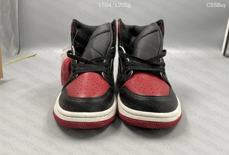 Air Jordan 1 High "Bred Toe" 3