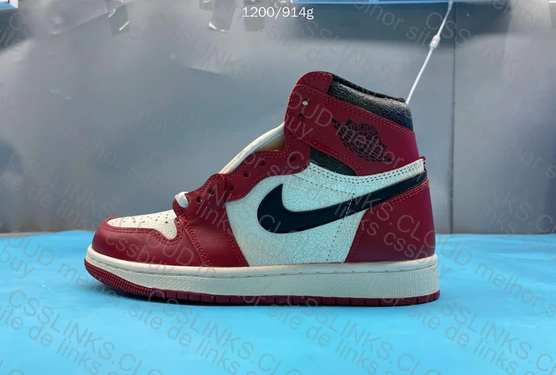 Air Jordan 1 High Chicago Lost and Found 8