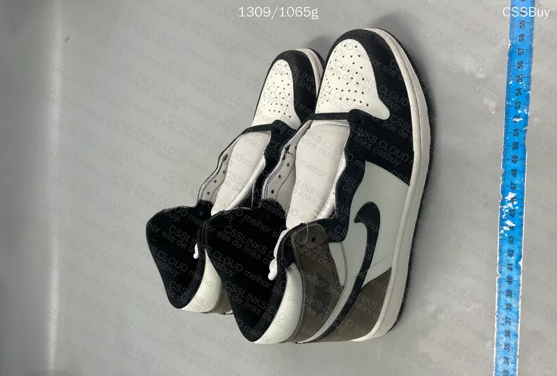 Air Jordan 1 High Dark Mocha 2