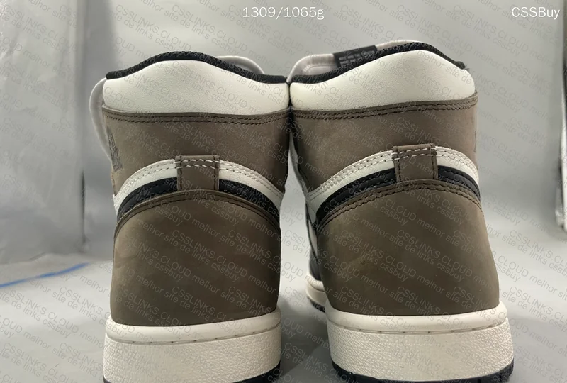 Air Jordan 1 High Dark Mocha 3