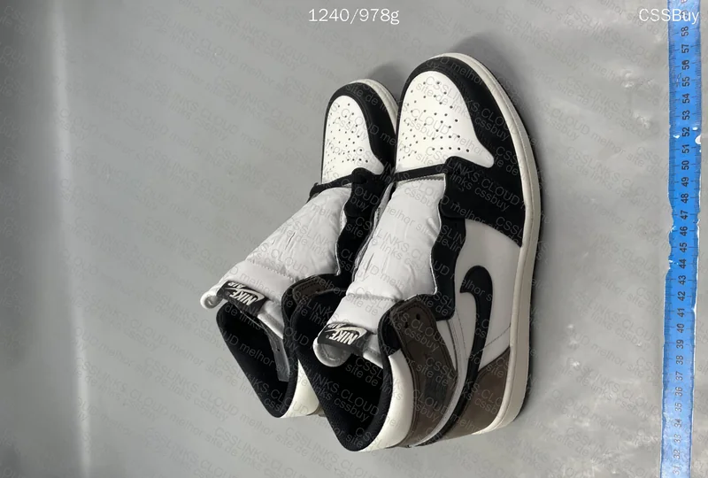 Air Jordan 1 High Dark Mocha