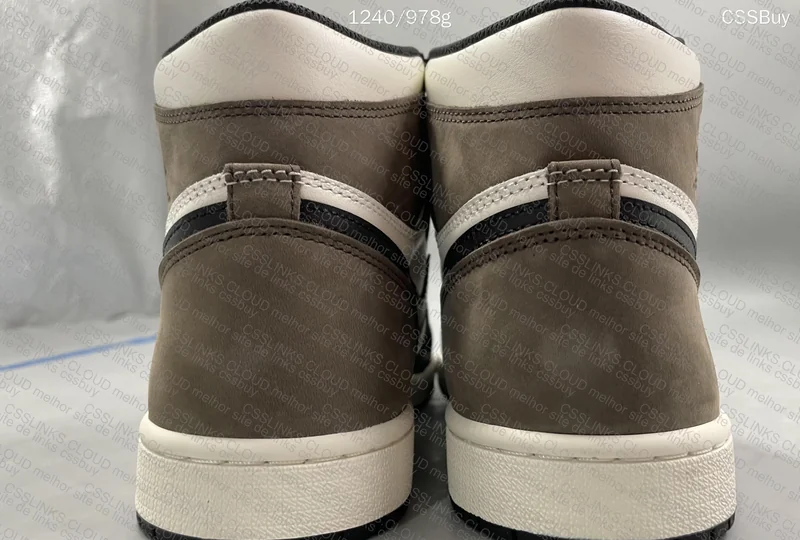 Air Jordan 1 High Dark Mocha 3