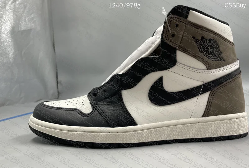 Air Jordan 1 High Dark Mocha 8