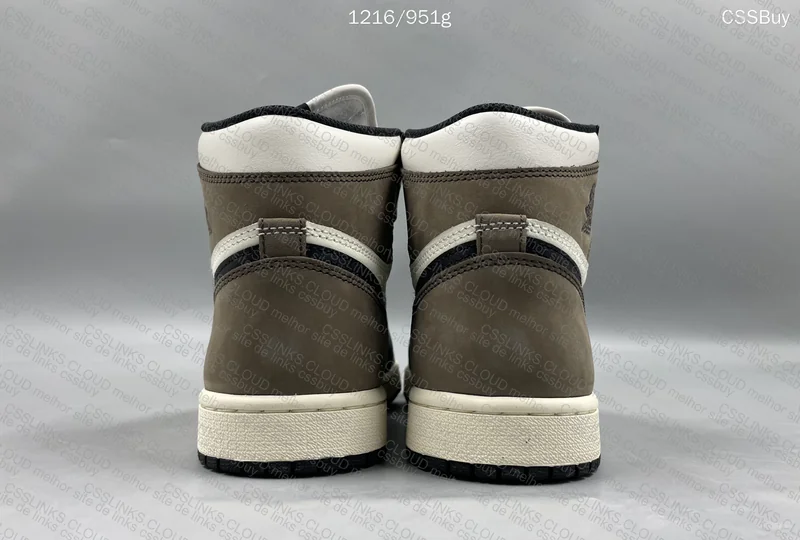 Air Jordan 1 High Dark Mocha 3