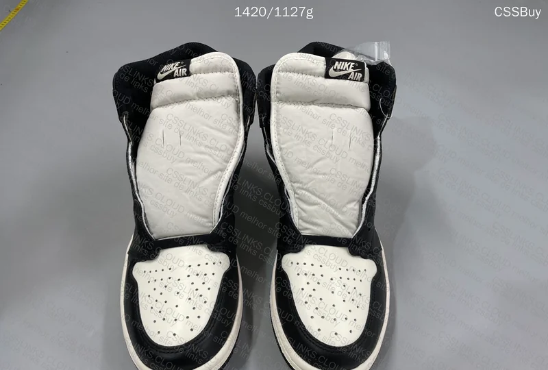 Air Jordan 1 High Dark Mocha 3
