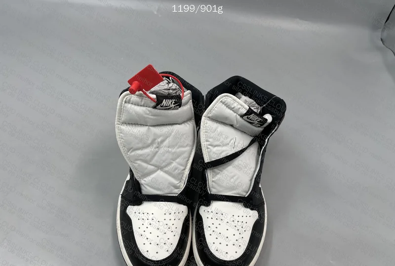Air Jordan 1 High Dark Mocha 3