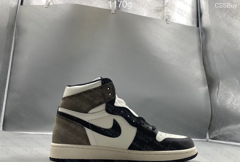 Air Jordan 1 High Dark Mocha FK 5