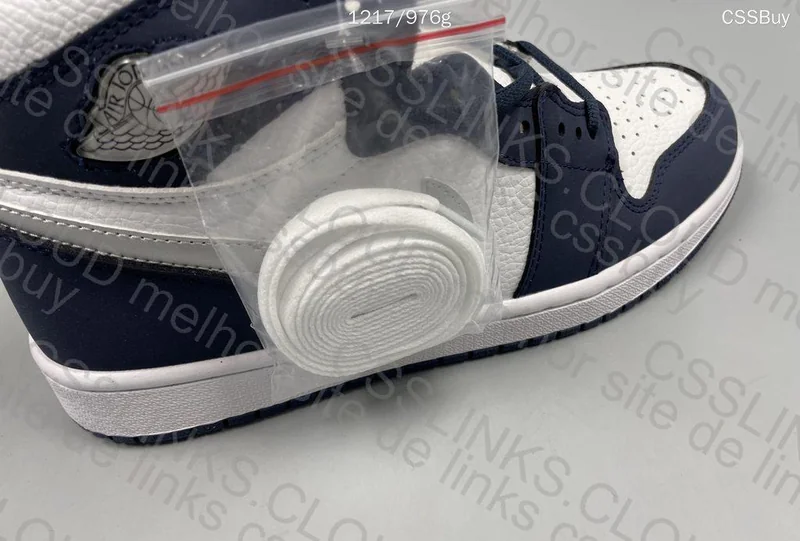 Air Jordan 1 High Midnight Navy 5