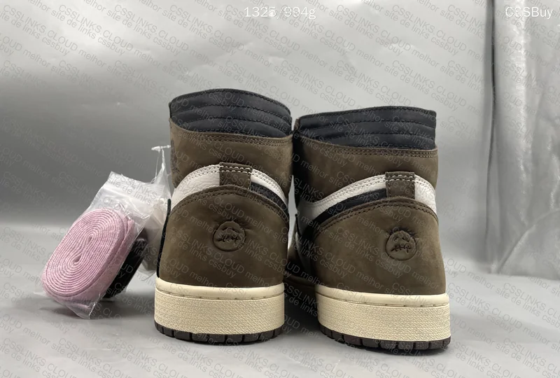 Air Jordan 1 High Mocha Travis Scott