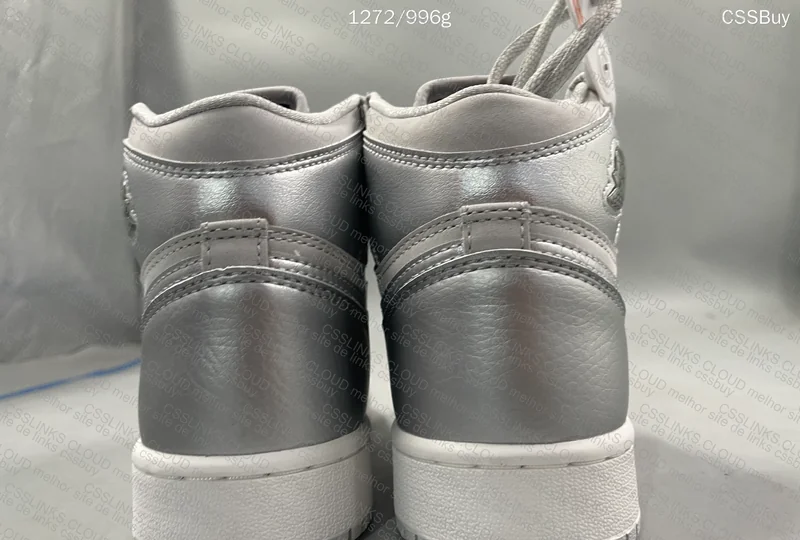 Air Jordan 1 High Neutral Grey 2