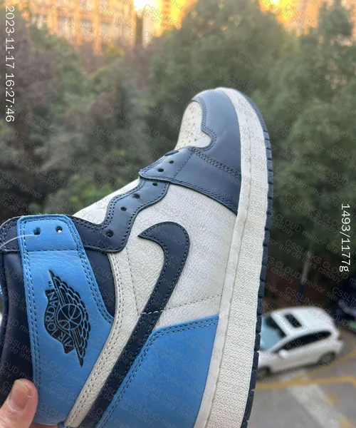 Air Jordan 1 High Obsidian