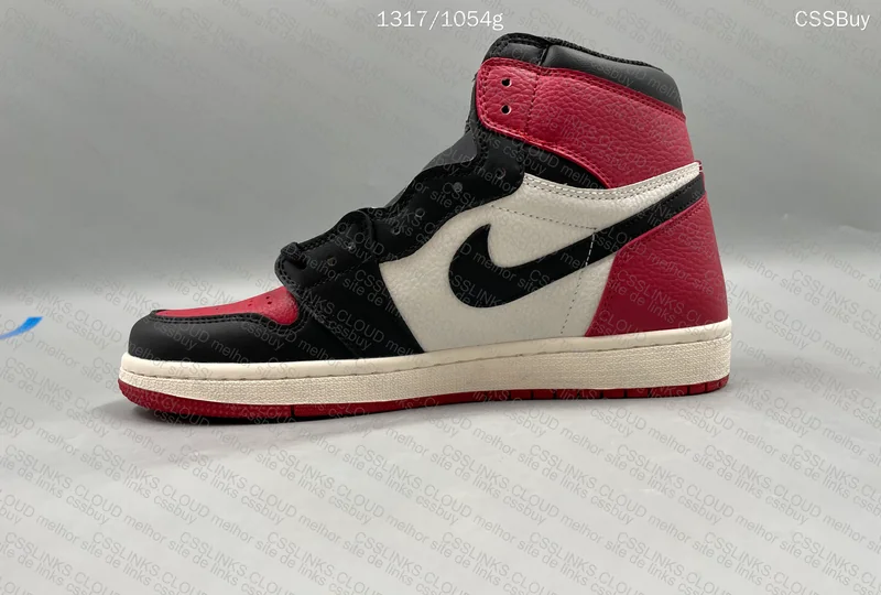 Air Jordan 1 High OG Bred Toe 5