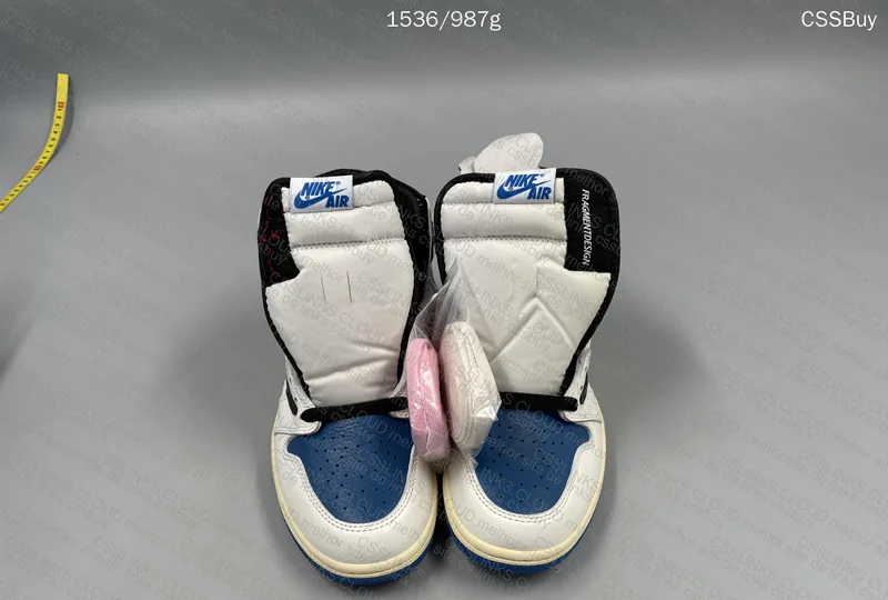 Air Jordan 1 High Travis Scott x Fragment