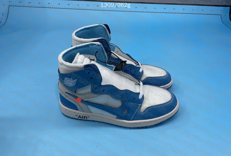 Air Jordan 1 High UNC x Off-White 3