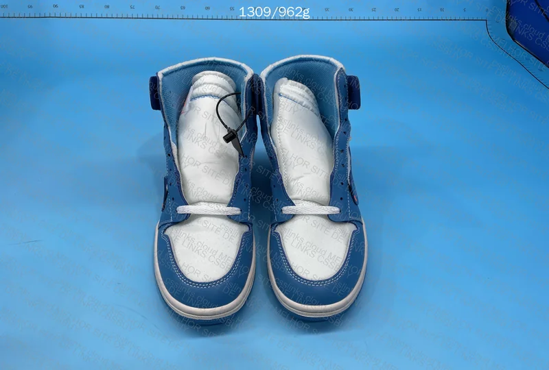 Air Jordan 1 High UNC x Off-White 4