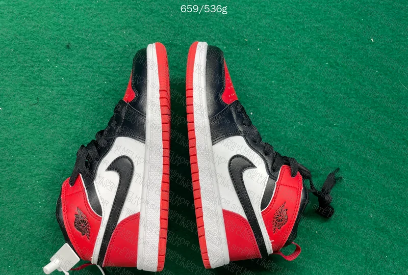 Air Jordan 1 Kids 3