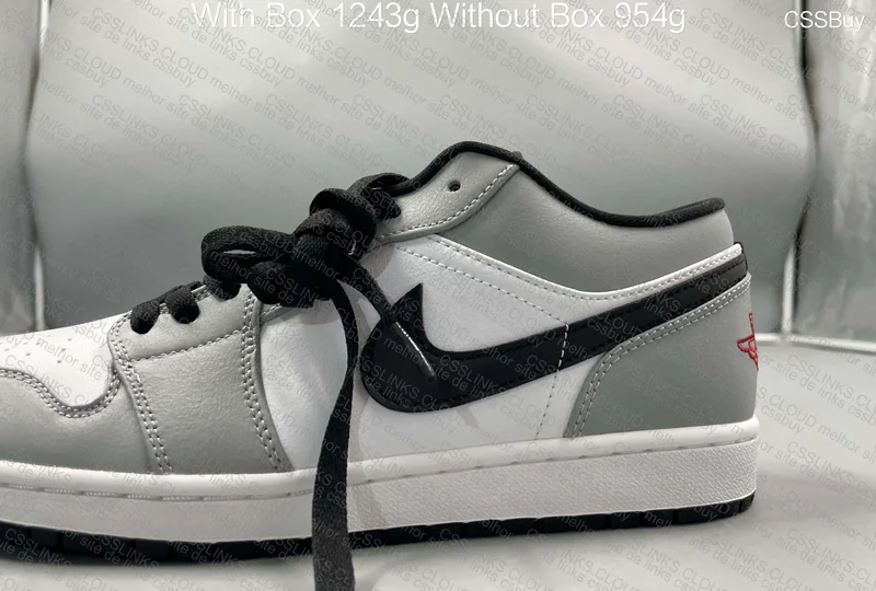 Air Jordan 1 Light Smoke Grey 3