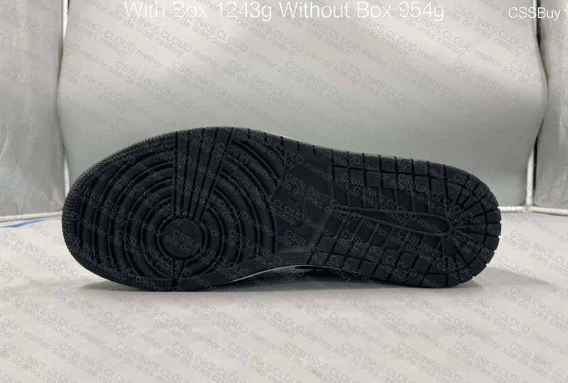 Air Jordan 1 Light Smoke Grey 9