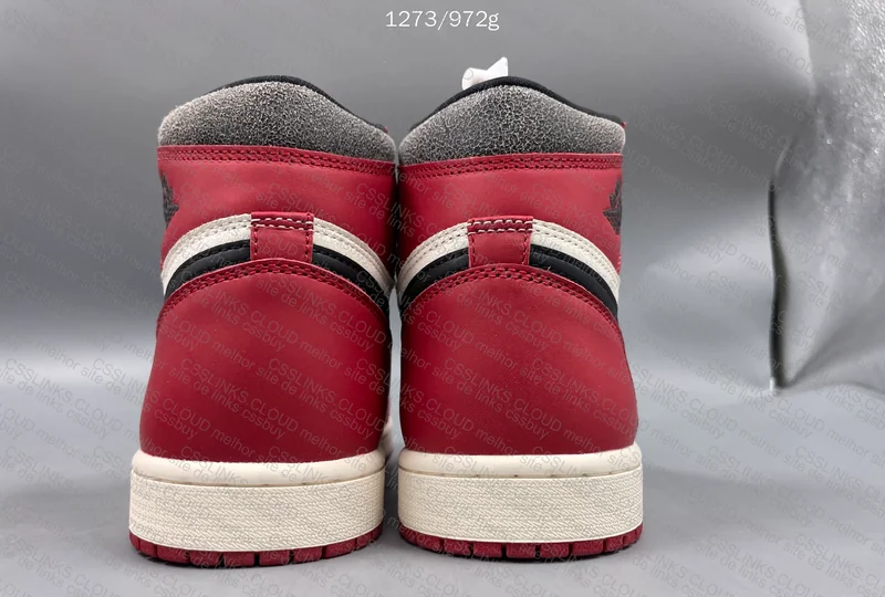 Air Jordan 1 Lost and Found (XC) 4