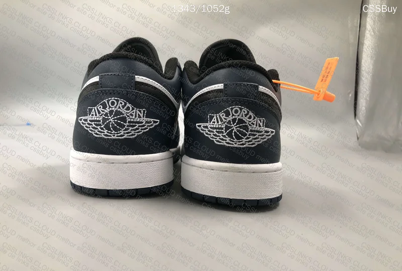 Air Jordan 1 Low 3