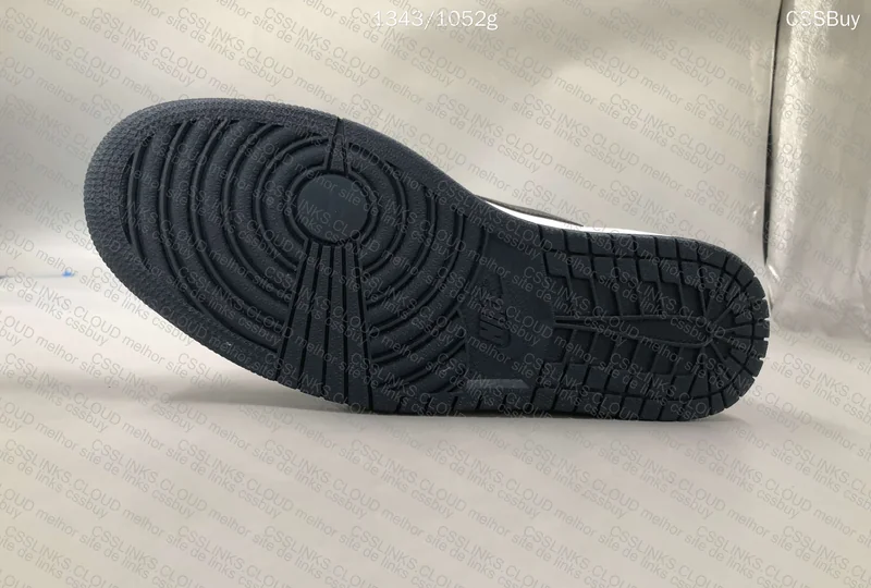 Air Jordan 1 Low 6
