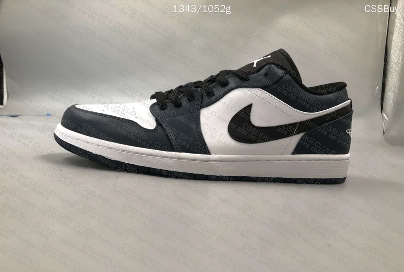 Air Jordan 1 Low 8