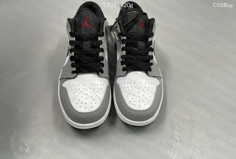 Air Jordan 1 Low 3