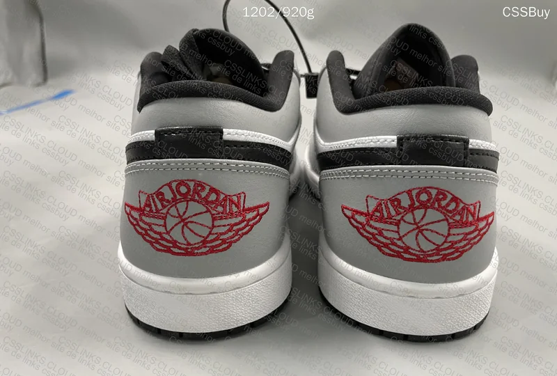Air Jordan 1 Low 4