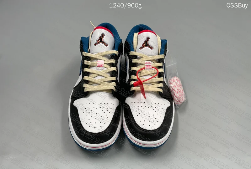 Air Jordan 1 Low 3