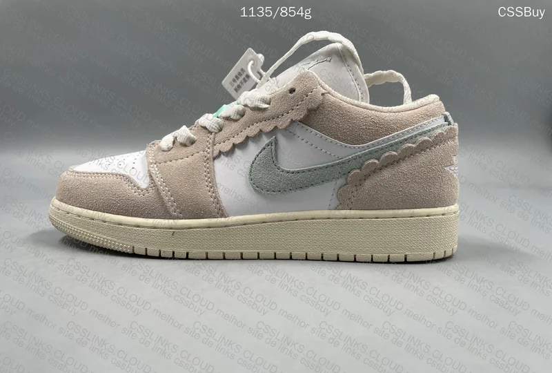 Air Jordan 1 Low 3