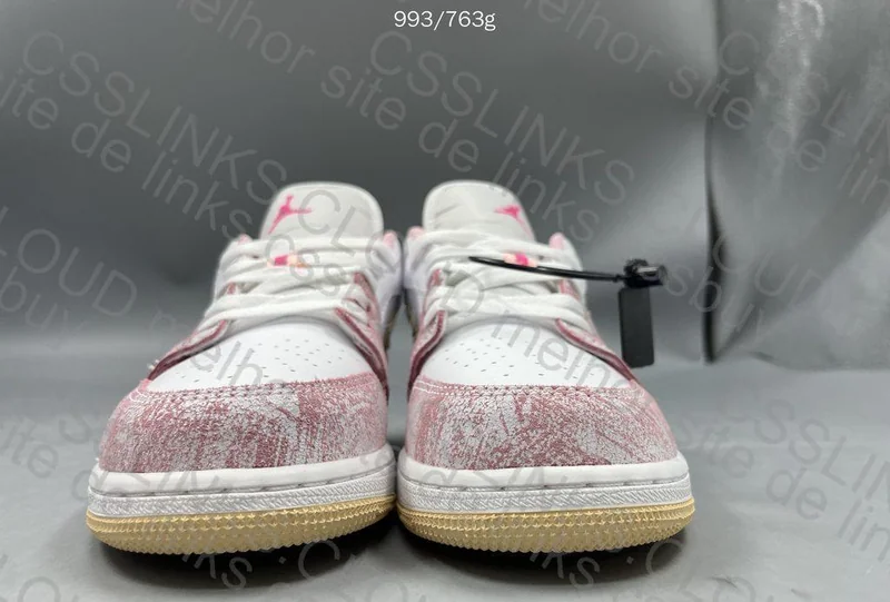 Air Jordan 1 Low 4